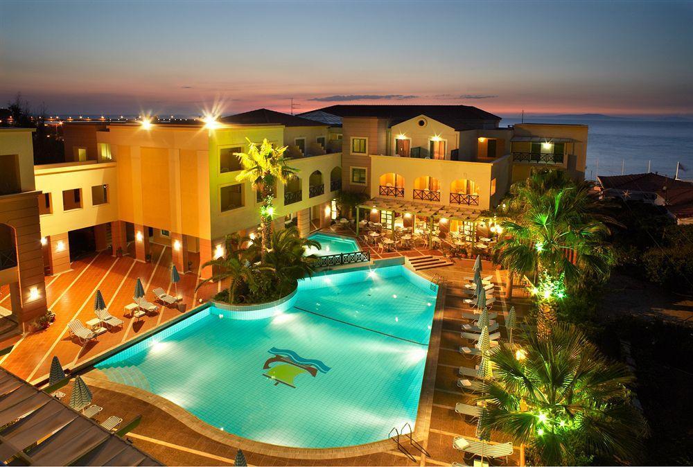 Amanda Hotel Karlovassi Exterior foto